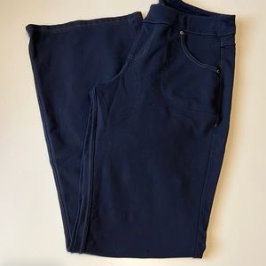 Athleta Bettona style pants. Size Medium. Pull on stretch with wide leg